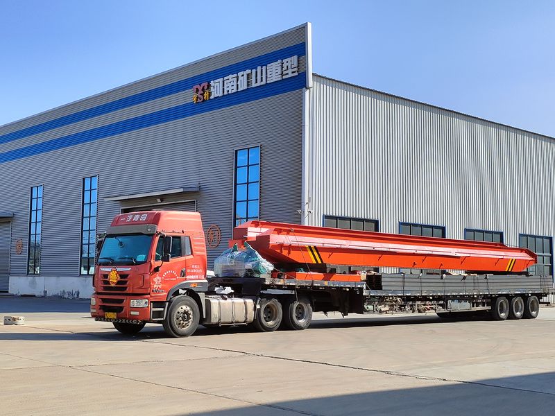 電動單梁起重機，LD20t-26.8m，4臺，發(fā)往石家莊交付客戶使用。