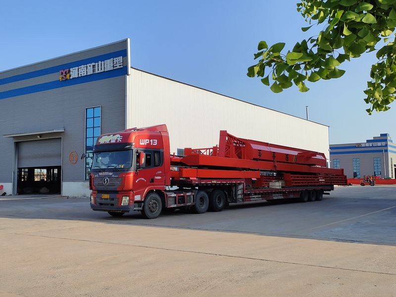 電動葫蘆門式起重機 2臺 MHxh10t—25m 外懸5/5m MHxh5t—23m 外懸4.5/4.5m 制作完成，發(fā)往青海交付客戶使用